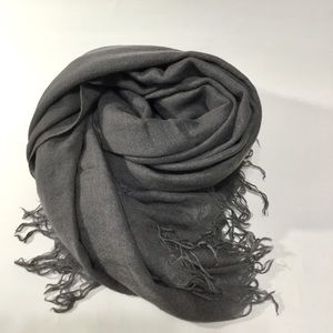 Chan Luu Accessories - 🆕Chan Luu “Eiffel Tower” Cashmere/Silk Scarf Chan Luu Accessories - 🆕Chan Luu “Eiffel Tower” Cashmere/Silk Scarf